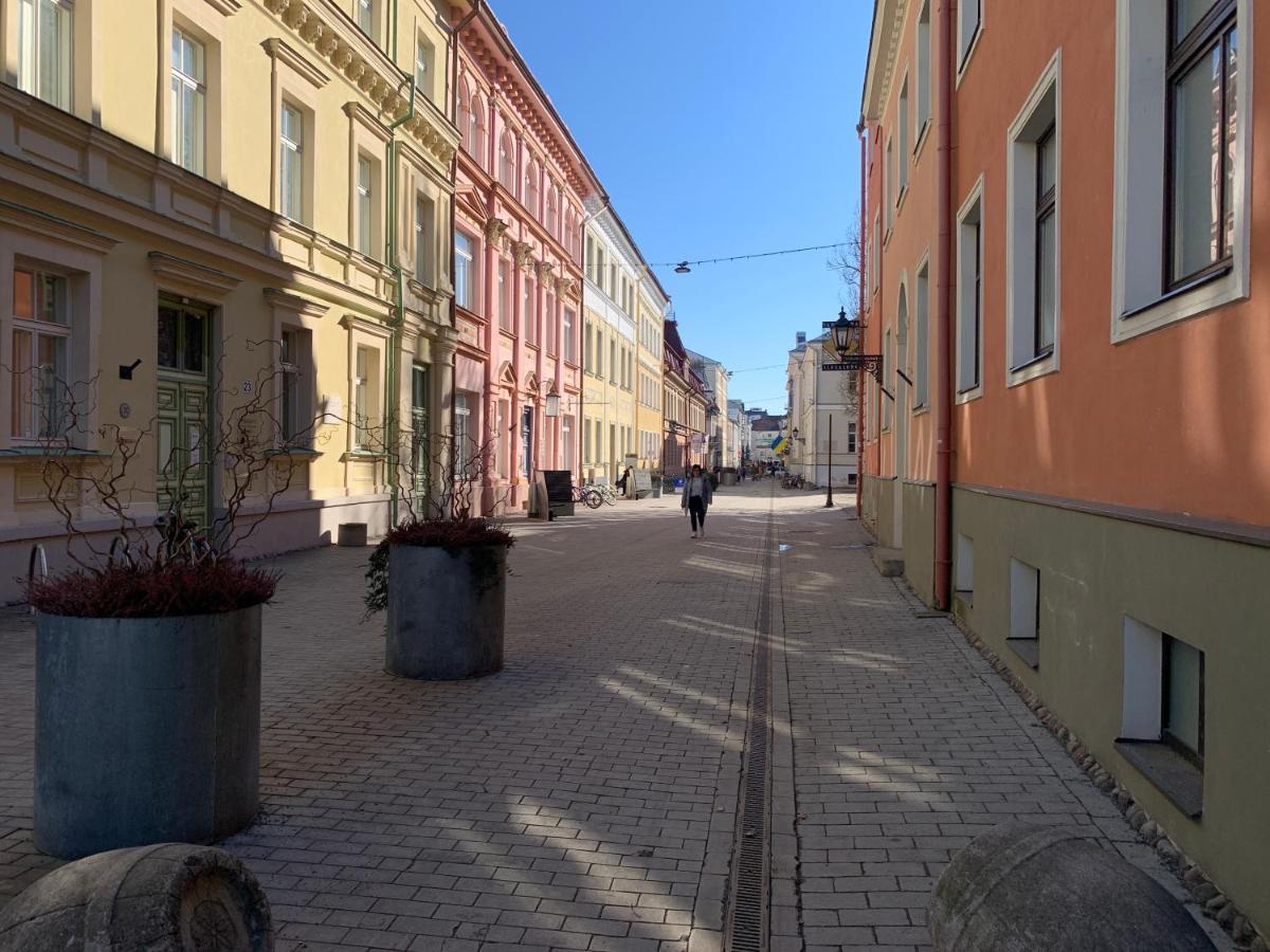 Rueuetli - Cute Old Town Apartment - 2 Big Beds, Free Parking Tartu Exterior photo