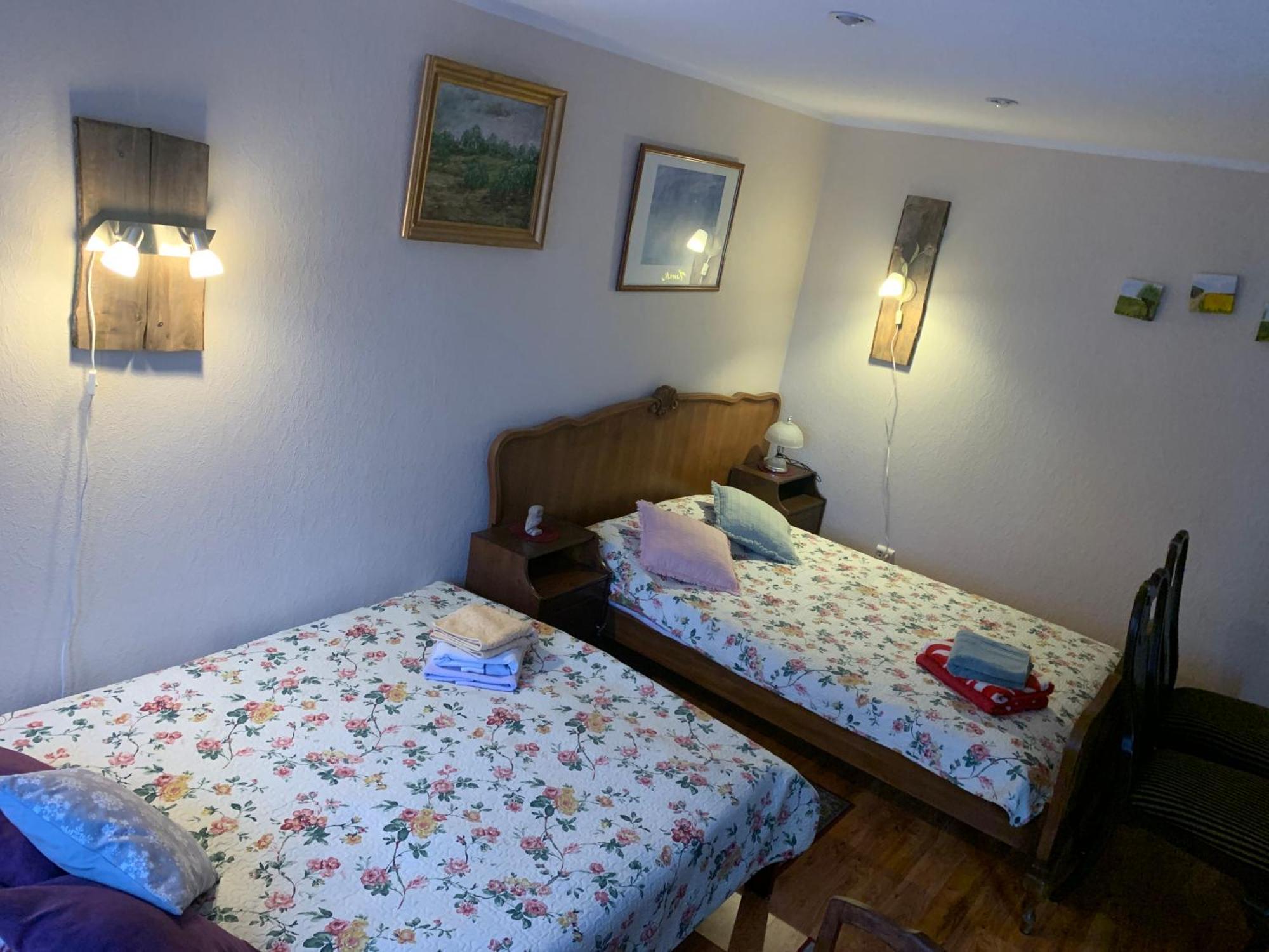 Rueuetli - Cute Old Town Apartment - 2 Big Beds, Free Parking Tartu Exterior photo